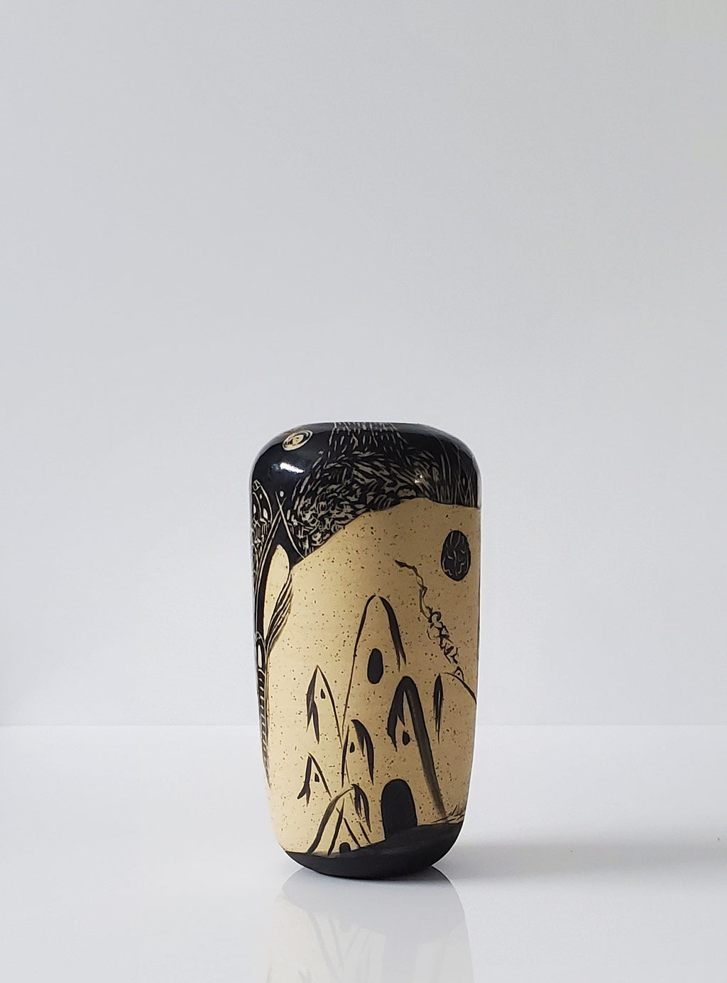 Beautiful Rifts Stoneware Vase 1