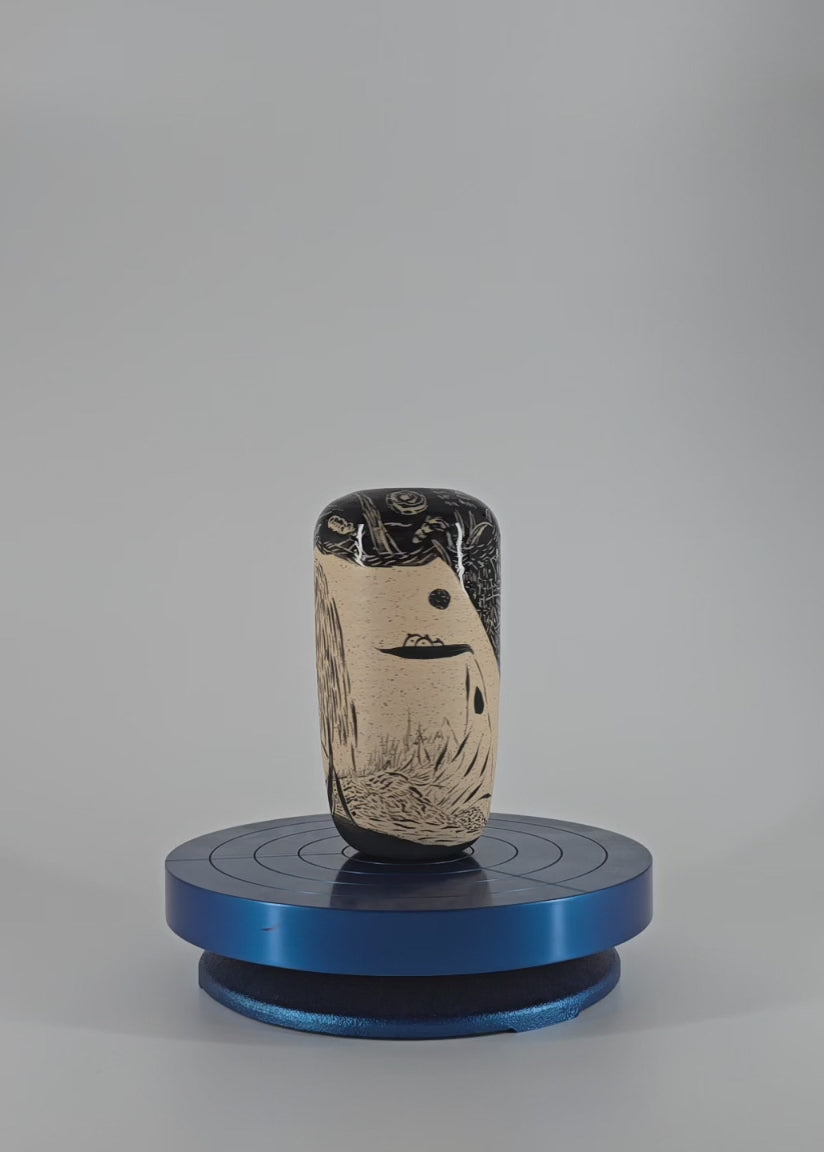 Beautiful Rifts Stoneware Vase 1